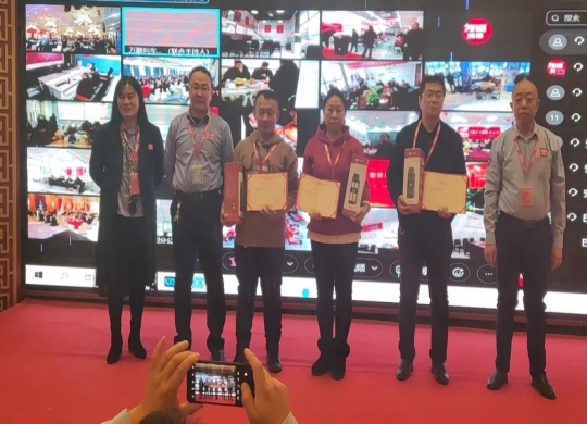 太原實(shí)體店楊利君：在萬(wàn)順叫車(chē)脫胎換骨，小店也有大發(fā)展